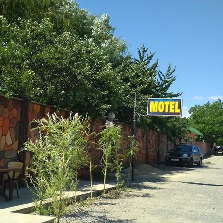 Motel กูซาร์ ภายนอก รูปภาพ